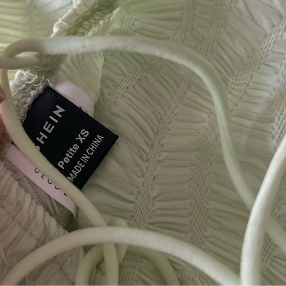 Shein Tube Top💚 - Picture 2 of 3